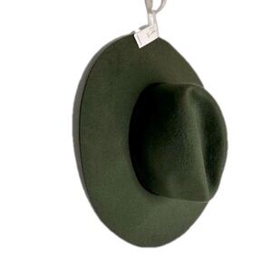 NWT Green Hat L/XL